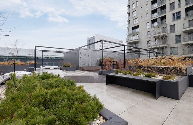 Apartment With Large Balcony by Renters - Photo 60