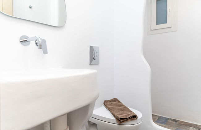 Depis Luxury Suites - Photo 65