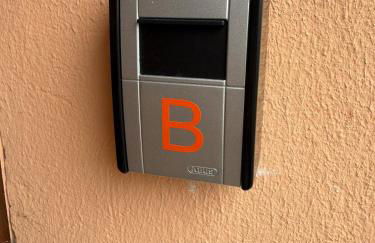 Studio with Garden - Foto 12