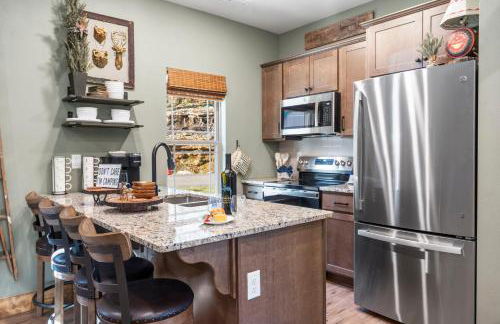 New Cabin at Tall Timbers! Free Tickets! Indoor and Outdoor Pools! - Foto 6