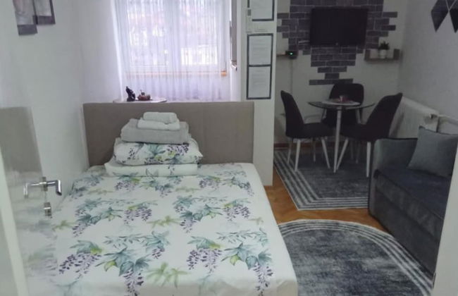 Charming Studio Apartment in Novi Pazar With City & Mountain Views - Foto 4