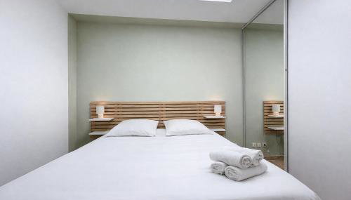 Les Colonnes - Appartement en duplex - Wifi - Foto 2