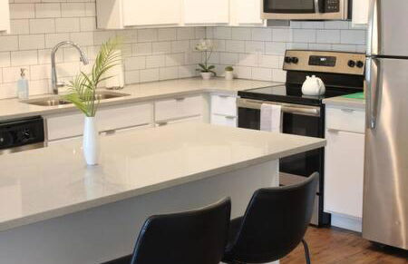 4 mi to Jack Thrice Stadium + hot tub - Foto 3