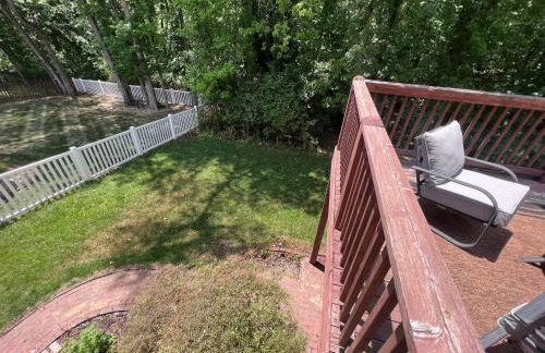 Springhurst Serenity Fresh 4BR Getaway - Foto 31