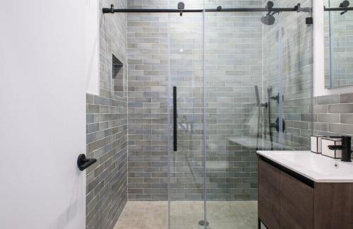 3-2 NEW Prime E Village Private outdoor! - Foto 14