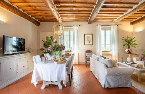 Fattoria Camigliano, Luxury Farmhouse with Pool inside a Wine Estate - Foto 95