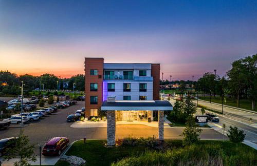 Starboard Point: Stunning Luxury Condo in the heart of DL! - Foto 40