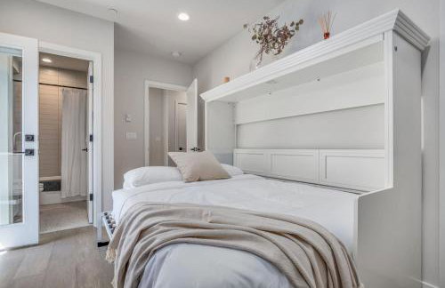 Rooftop Patio with Waterview, Private Garden & Grill 3BR 3BA- Modern Cityscape - Foto 49