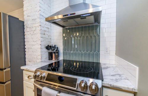 Renovated Downtown Annapolis w 3-Car Parking - Foto 14