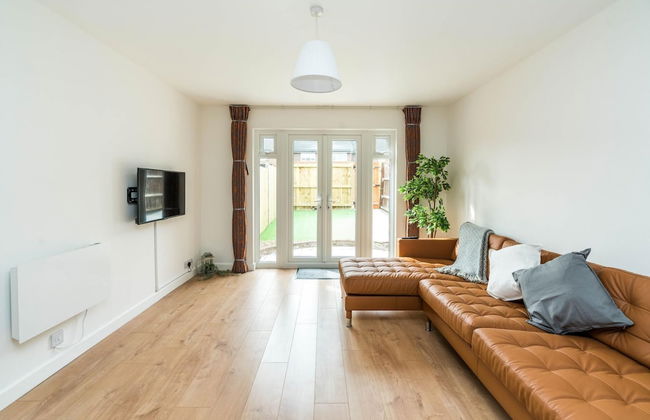 Sleek and Stylish 2BD Home With a Garden Anerley - Foto 17