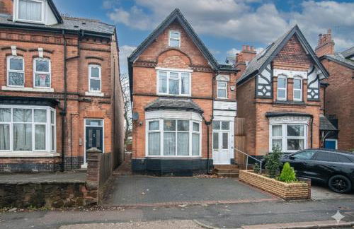 Spacious 6BR Family & Group Home Garden & Parking Sleeps 10 - Foto 19