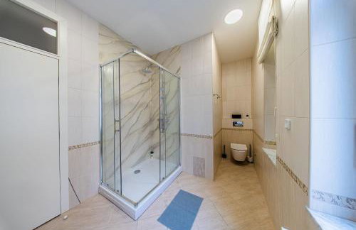 Zagreb 265 & 266 - 3 Bedroom Apartment & 2 Bedroom Apartment - City Centre - Flexible Keybox Entry - Monthly Rent - Modern - Photo 69