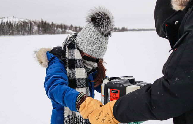 Pêche sur glace à Great Slave Lake - Photo 11