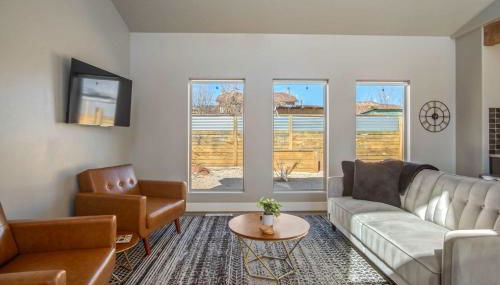 Timber & Tin G 2Bed 2Bath w Pool & Rooftop Deck - Foto 3