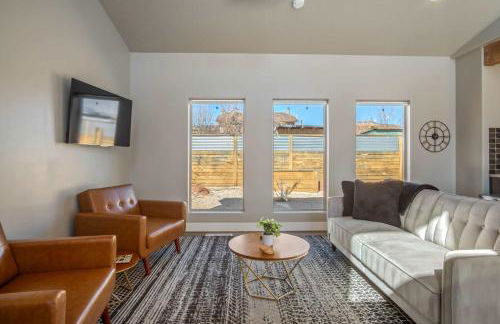 Timber & Tin G 2Bed 2Bath w Pool & Rooftop Deck - Foto 3