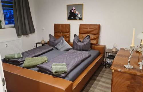 Pilgrims "Rosalie" große Fewo mit 3 Schlafzimmern, 1Bad, 2 WC, Balkon, fast Internet - Foto 1