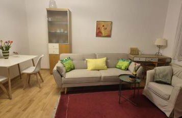 Tipp - Zentral ruhig mit großem Balkon - Foto 1