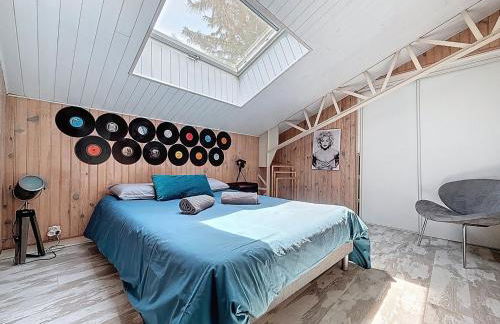 Superbe LOFT centre-ville - Sauna - parking privé -Clim- 1 à 10personnes - Foto 59