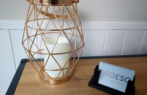 Croeso; Cosy and ideally located for mountains and beaches - Photo 6