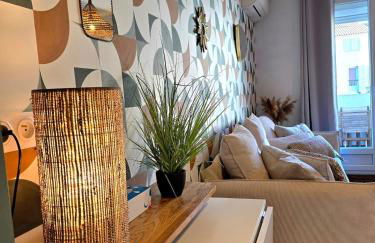 Les Lavandes - à 5min de la mer à pieds , avec balcon et parking - BY AURAconciergerie - Foto 9