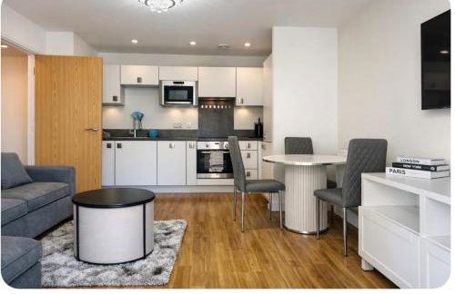 Central-Modern 1-Bed Apt,Sleep 4 -Near Train Station & Easy Access to Central London & City Centre - Foto 20