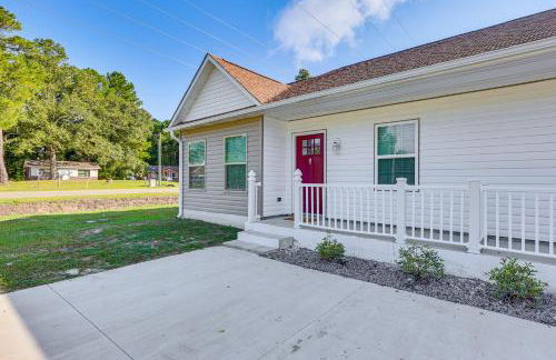 Pet-Friendly Retreat with Patio in Bolivia! - Foto 27