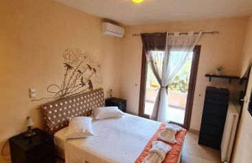 Loukia's Studios and Apartments - Foto 2