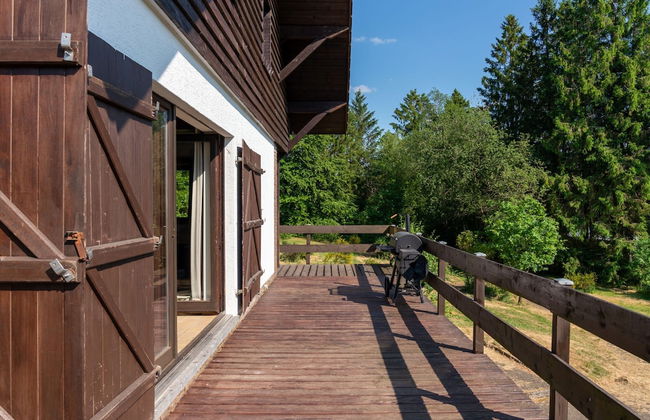 Typical Ardennes Chalet With hot tub - Foto 24