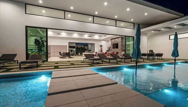 Sleeps 23 Luxury Villa w/ Pool, Hot Tub & Pickleball Court Bravo Villa 10 - Foto 5, Interior