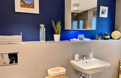 River Vista Retreat - Luxury duplex Apt - Views - Parking - Cycle storage - Spa access option - Foto 14