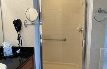 2BED 2BATH near Disney PiratePool Spa Balcony - Foto 18