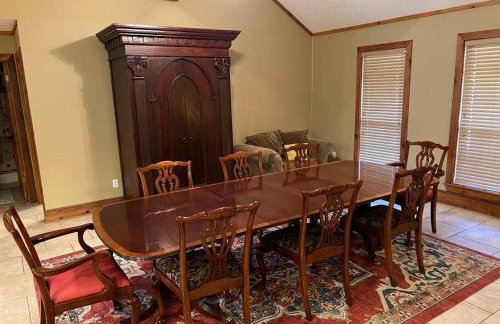 Oxford Chalet Getaway with Lake/Beach Access - Foto 40