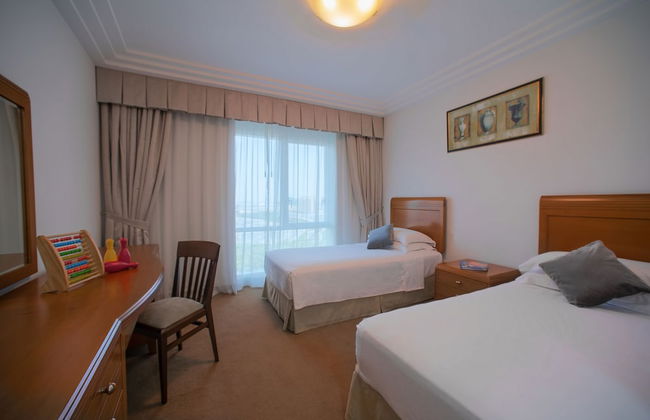 Grand Hyatt Residence - Photo 5