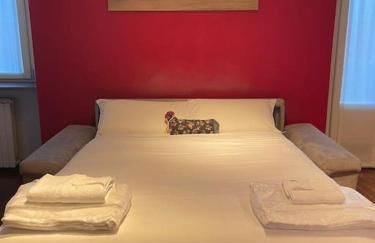 Cozy flat mins walk to Navigli and metro Porta Genova - Foto 5