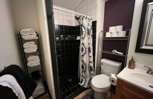 The Purple Palace - Historic Downtown BZN - Foto 22