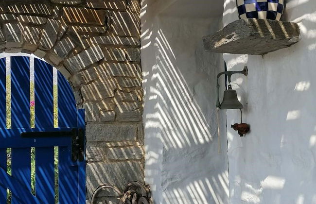 Sophia Villa Paros - Beachfront Villa at Lolantonis - Photo 93