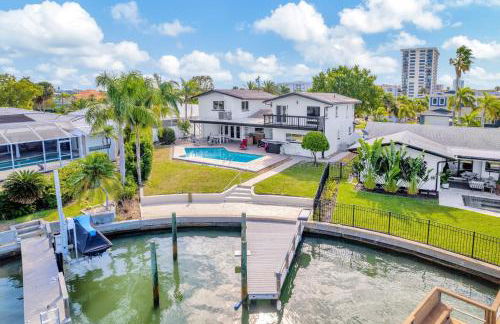 Clearwater Beach Waterfront Modern Villa 4BD 2BIG OPEN LOFT 4BT with Pool Boat Deck Sleep 15 - Foto 14