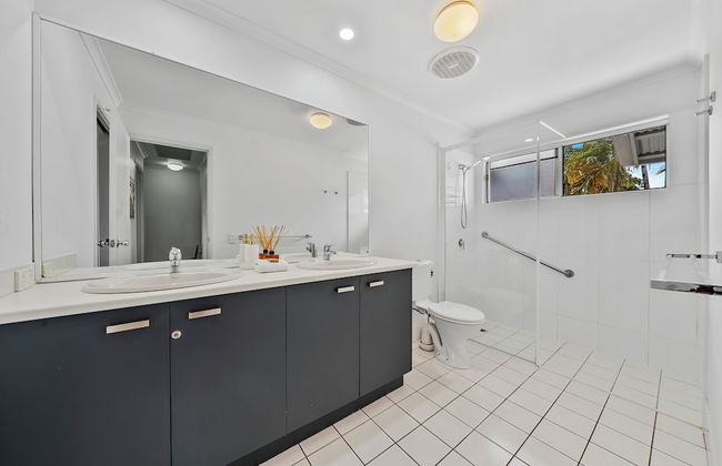 Coco Bay Resort - Photo 58