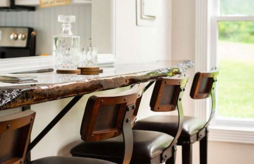 Colonial Manor - Photo 26