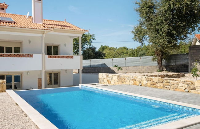 Modern Holiday Home in Lisbon With Private Pool & Jacuzzi! Ncasa Aurélie - Foto 1