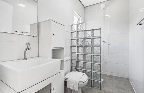 Sítio com Churrasqueira, Piscina, Lago e Natureza - Foto 30