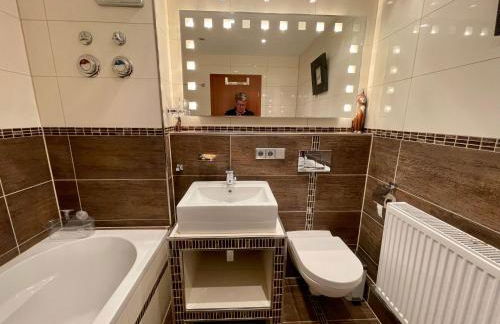 Goldstadt Garden Residence - City Apartment Pforzheim - Foto 23