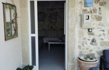 Minfot Local House - Photo 50