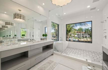 Waterfront Luxury Estate with Private Dock Lighthouse Point - Foto 40