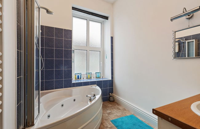 Connaught House - Central Location Near the Beach - Foto 6