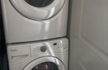 The Link & Lounge, Close to Everything - Foto 10