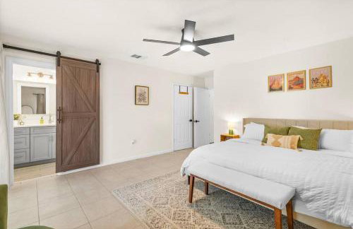 Modern renovated beach oasis home with private pool - Foto 13