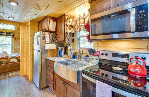 7 Mi to Lake Lure Mill Spring Cabin with Hot Tub - Foto 8