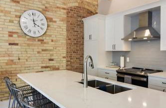 Golden Lofts Unit 1 Downtown Traverse City 1BD 1BA - Foto 9