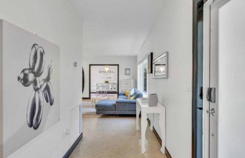 Modern Tropical Pool House North Miami Hot Tub - Foto 27